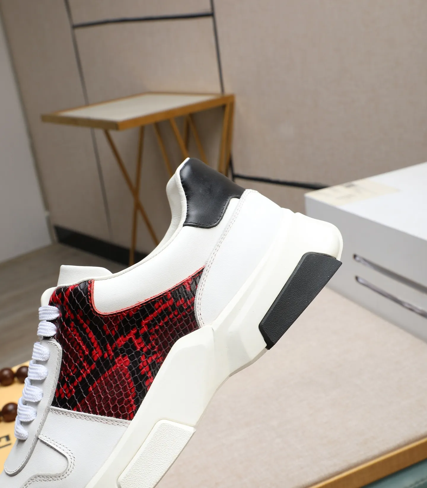 Factory price 480 🕷🕷[FENDI] Fendi fashionable casual men's shoes 🇨🇳Original official website 1:1 model opening, new models are available first 💯Not high-profile but avant-garde, simple, low-key and fashionable, super versatile style 🌿Original cowhide production ➕Pigskin lining🎋The version is comfortable on the feet, so rigorous for any small place, first-class workmanship🍍38-44 Large quantities in stock